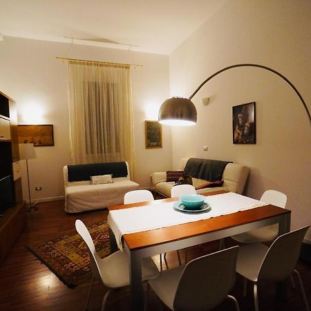 볼로냐 A Casa Di Enza 아파트 외부 사진