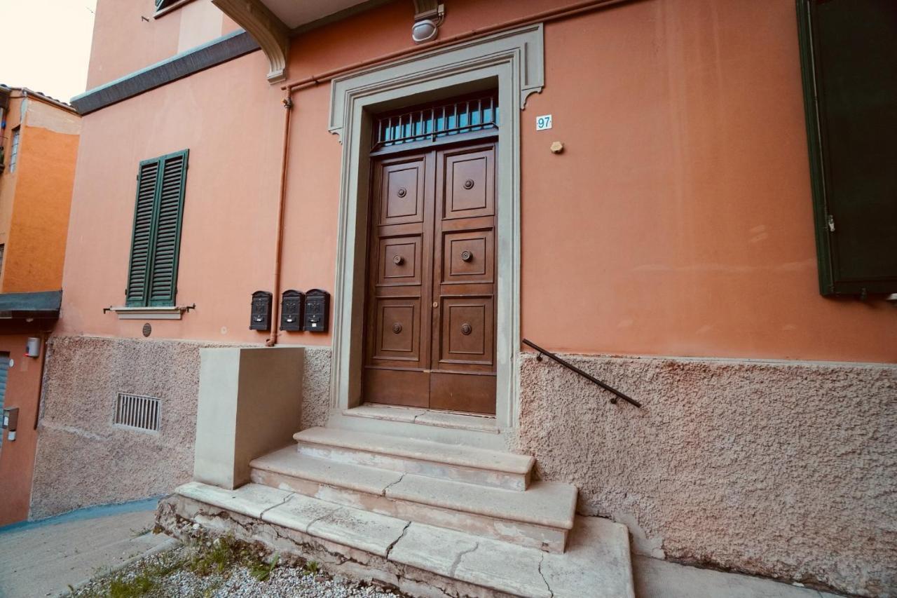 볼로냐 A Casa Di Enza 아파트 외부 사진