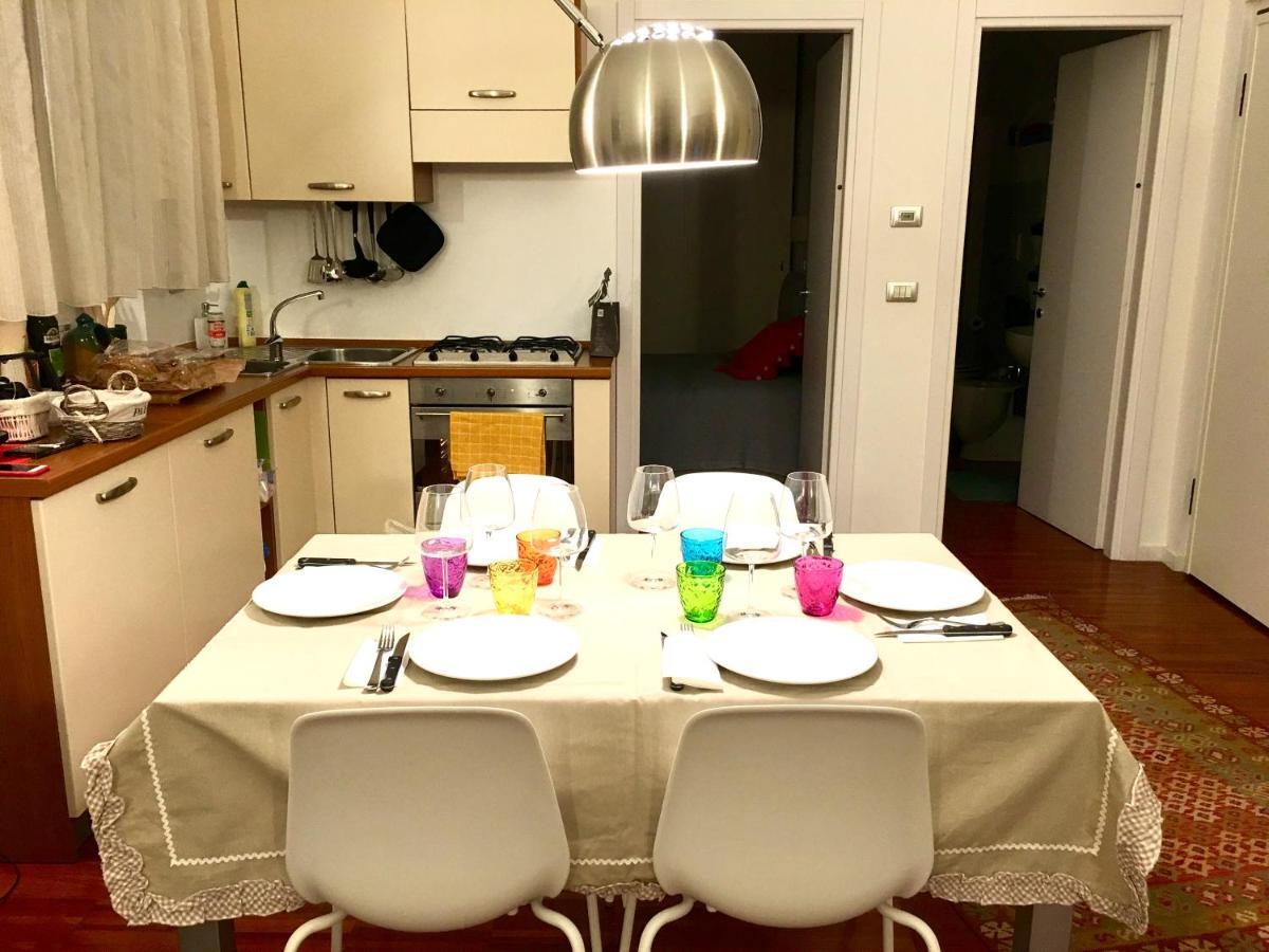 볼로냐 A Casa Di Enza 아파트 외부 사진